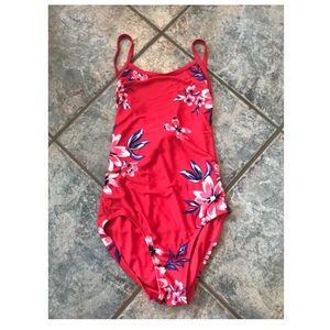 old navy swimsuit